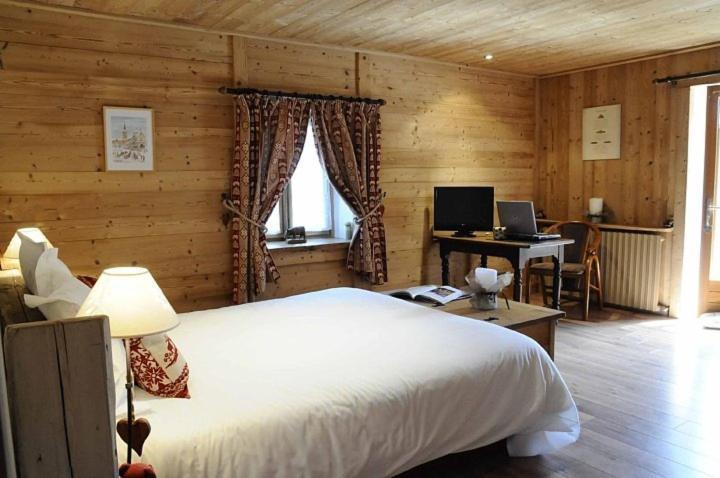 La Ferme D Emilienne Bed and Breakfast Σαλάνς Δωμάτιο φωτογραφία